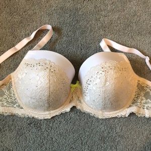 Victoria’s Secret Dream Angels lined demi